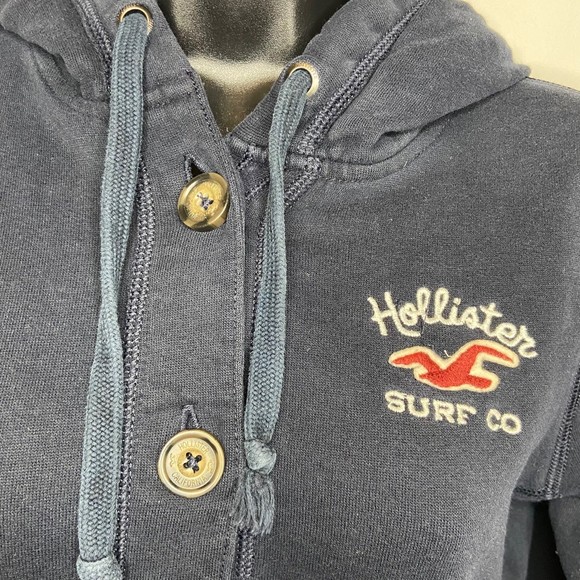 Hollister Navy Blue Button Front Sweater Size Medium - Picture 2 of 8
